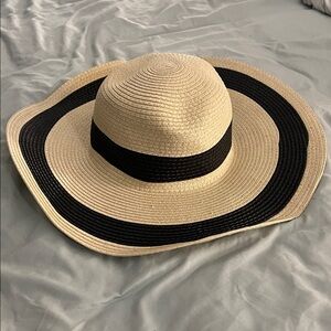 Shade & Shore Black and Tan Sun Hat